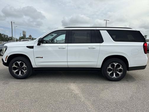 Summit White 2026 GMC Yukon XL 4WD AT4 Ultimate