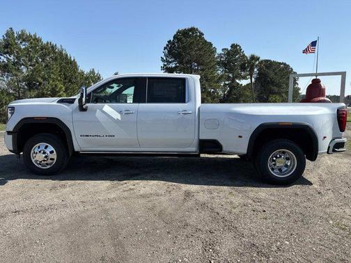 2026 GMC Sierra 3500 Denali