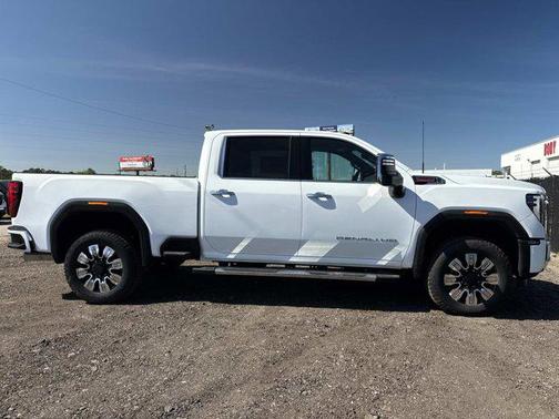 Summit White 2026 GMC Sierra 2500 Denali