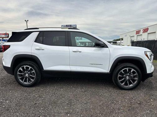 Summit White 2026 GMC Terrain FWD Elevation