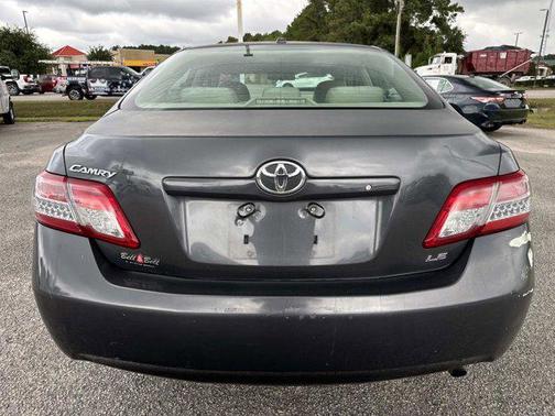 2010 Toyota Camry LE