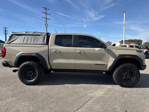 2024 GMC Canyon AT4X