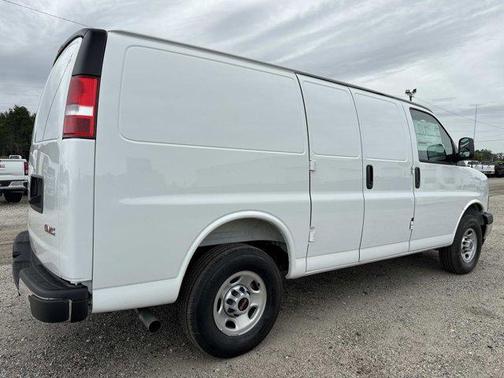 2025 GMC Savana 2500 Work Van