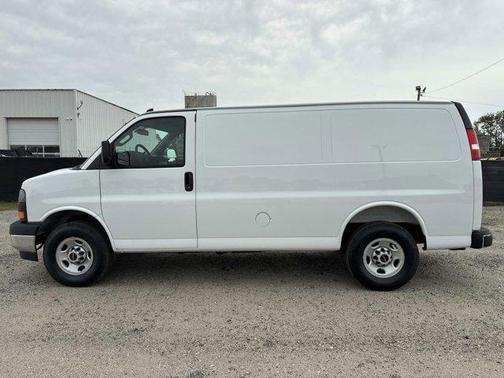 2025 GMC Savana 2500 Work Van