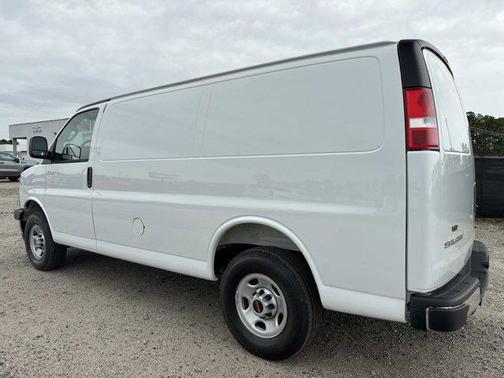 2025 GMC Savana 2500 Work Van