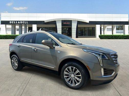 Bronze Dune Metallic 2017 Cadillac XT5 Luxury