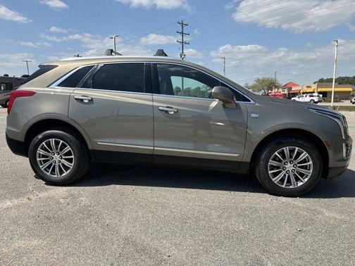 Bronze Dune Metallic 2017 Cadillac XT5 Luxury