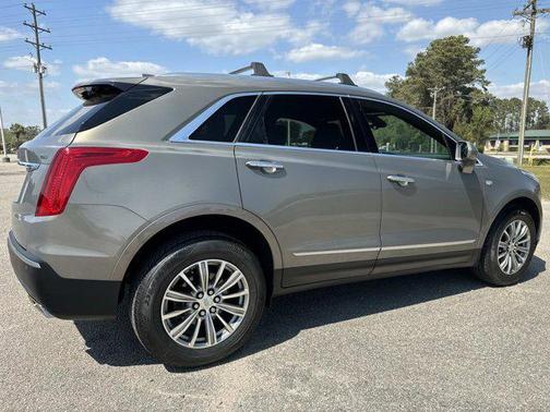 Bronze Dune Metallic 2017 Cadillac XT5 Luxury