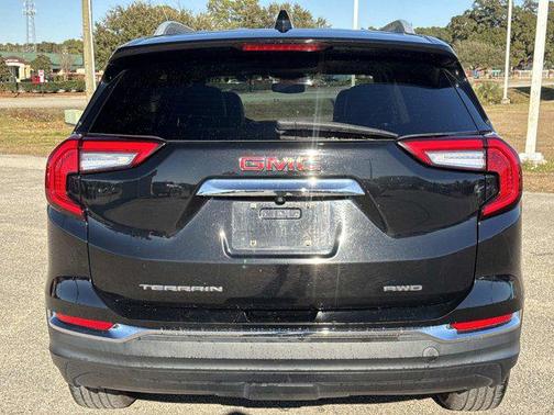 2022 GMC Terrain SLT