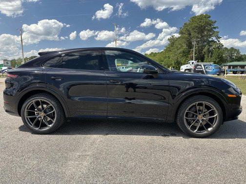 2021 Porsche Cayenne Cayenne