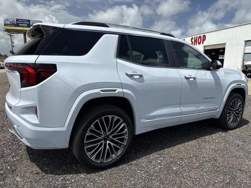 Glacier White Tricoat 2026 GMC Terrain Denali