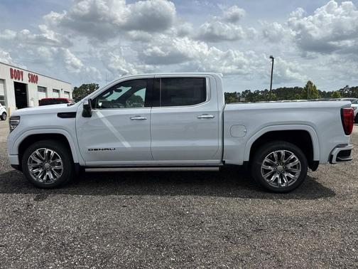 Glacier White Tricoat 2026 GMC Sierra 1500 Denali