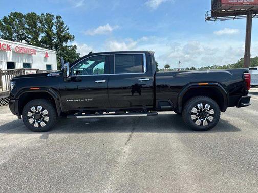 2025 GMC Sierra 2500 Denali