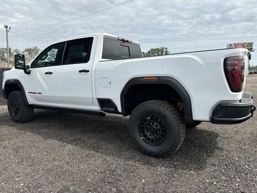 Summit White 2026 GMC Sierra 2500 AT4X