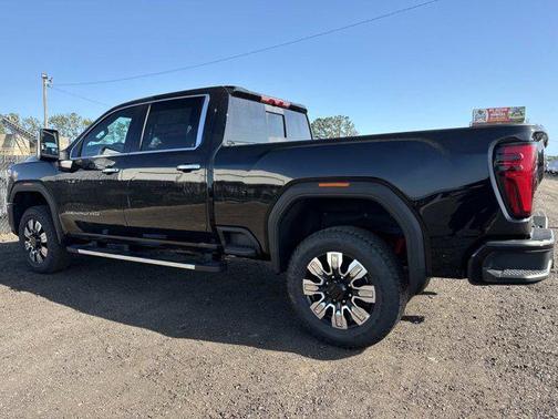 Onyx Black 2026 GMC Sierra 2500 Denali