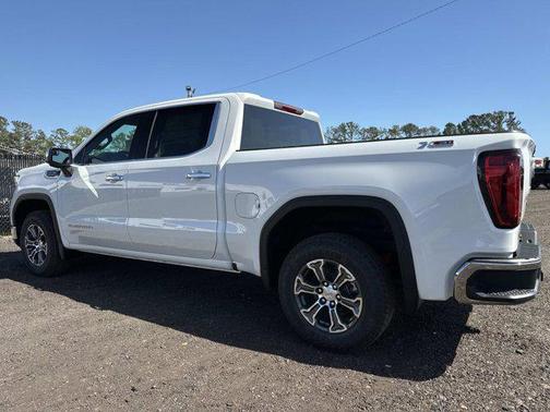Summit White 2026 GMC Sierra 1500 SLT