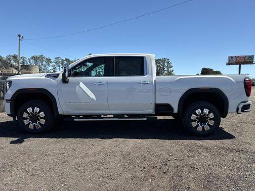 Summit White 2026 GMC Sierra 2500 Denali