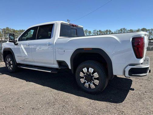Summit White 2026 GMC Sierra 2500 Denali