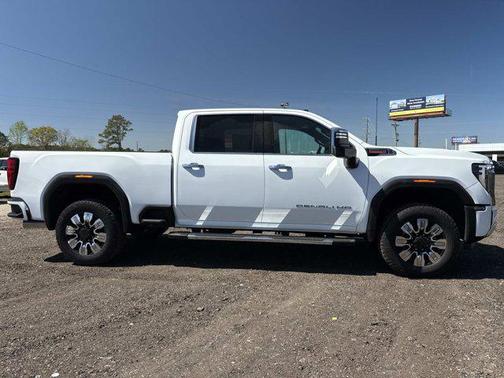 Summit White 2026 GMC Sierra 2500 Denali