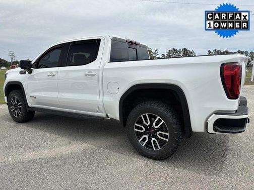 Summit White 2024 GMC Sierra 1500 AT4