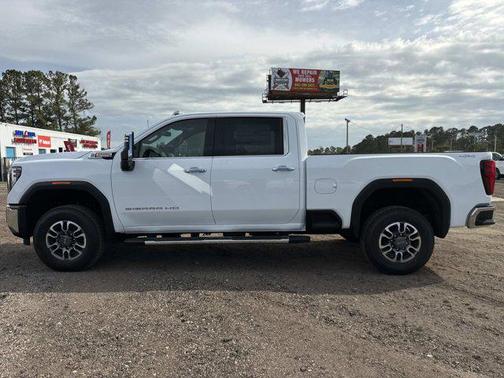 Summit White 2026 GMC Sierra 2500 SLT