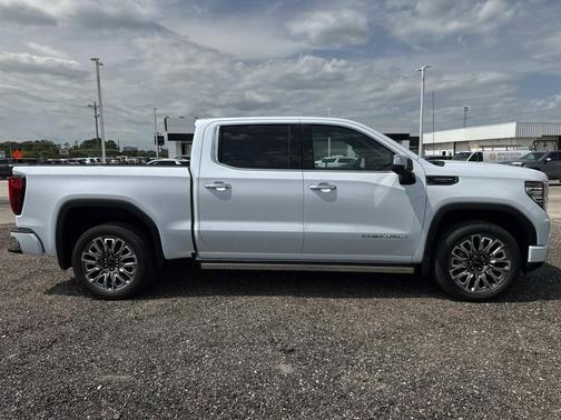 Glacier White Tricoat 2026 GMC Sierra 1500 Denali Ultimate