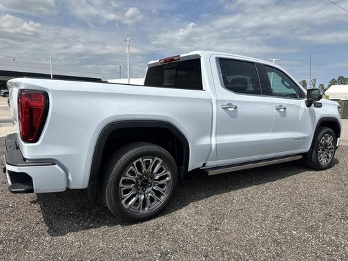 Glacier White Tricoat 2026 GMC Sierra 1500 Denali Ultimate