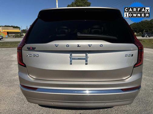 2025 Volvo XC90 B5 Core