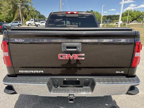 Deep Mahogany Metallic 2018 GMC Sierra 1500 SLE