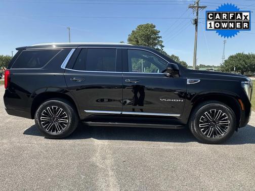 Onyx Black 2025 GMC Yukon 4WD Elevation