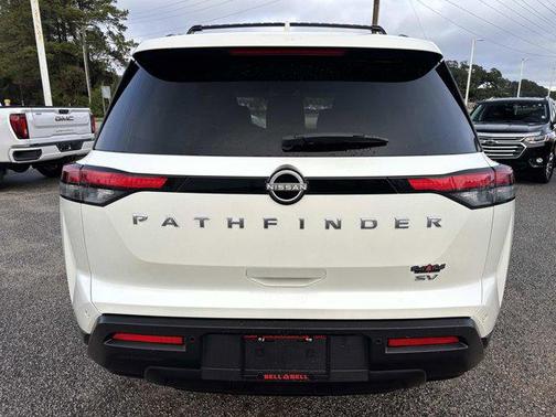 2023 Nissan Pathfinder SV FWD