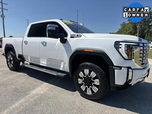 White Frost Tricoat 2025 GMC Sierra 2500 Denali