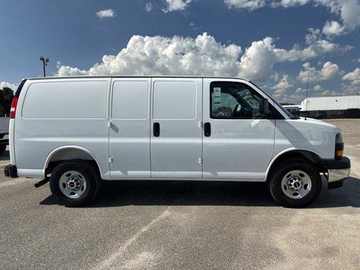 2025 GMC Savana 2500 Work Van