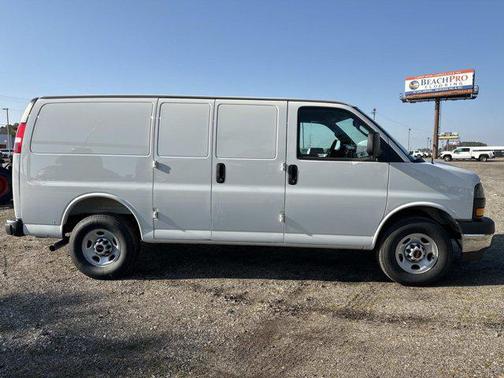 2026 GMC Savana 2500 Work Van