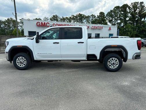 2025 GMC Sierra 2500 Base