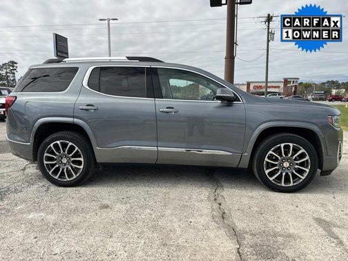 2022 GMC Acadia Denali