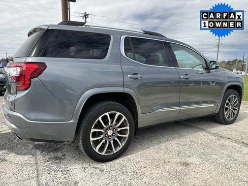 2022 GMC Acadia Denali