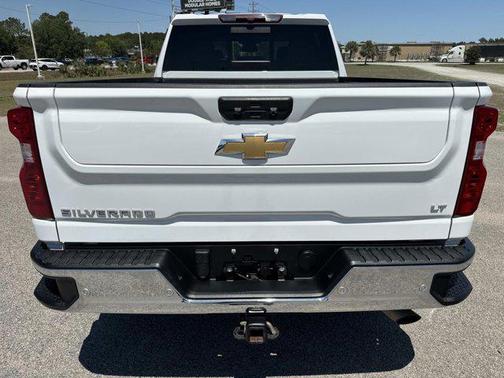 Summit White 2024 Chevrolet Silverado 2500 LT