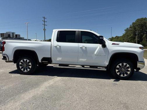 Summit White 2024 Chevrolet Silverado 2500 LT