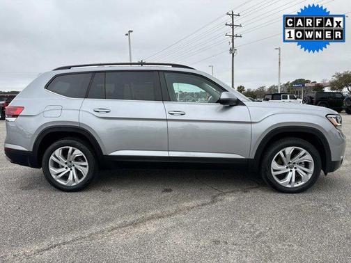 2022 Volkswagen Atlas 3.6L SE w/Technology