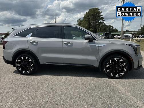 Wolf Gray 2025 Kia Sorento EX