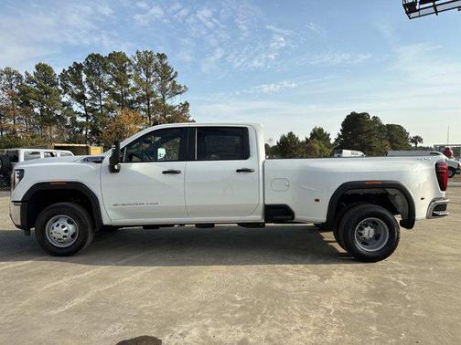 2026 GMC Sierra 3500 Base