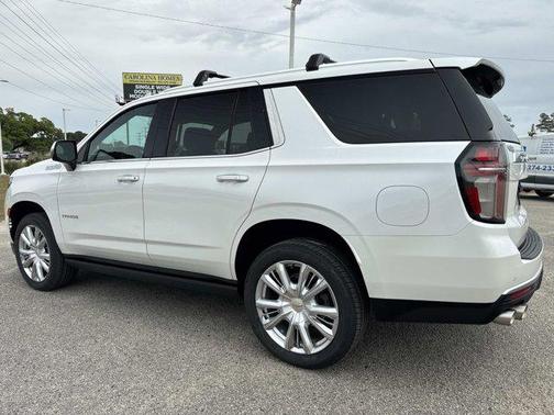 Iridescent Pearl Tricoat 2022 Chevrolet Tahoe 4WD High Country