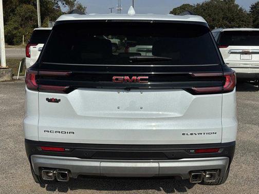 2026 GMC Acadia Elevation FWD