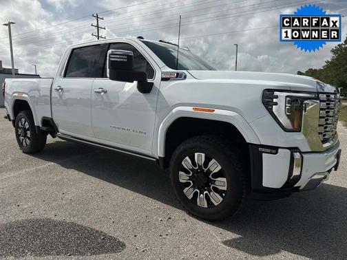 Summit White 2025 GMC Sierra 2500 Denali