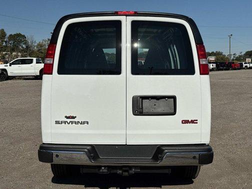 2025 GMC Savana 2500 Work Van