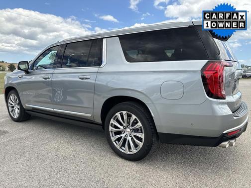 Sterling Metallic 2024 GMC Yukon XL Denali