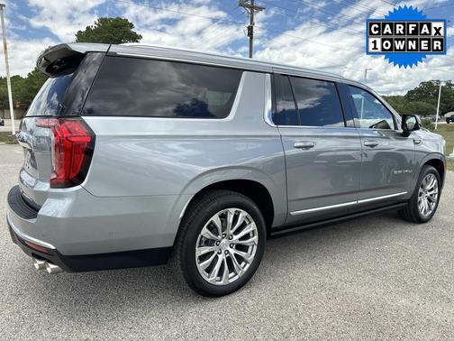 Sterling Metallic 2024 GMC Yukon XL Denali