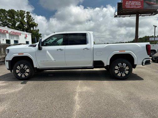 2025 GMC Sierra 2500 Denali