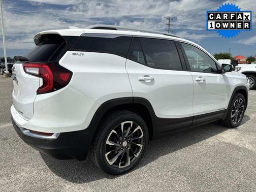 2023 GMC Terrain SLT